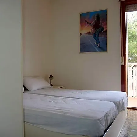 Spacious Flat Near Pluto Otel
