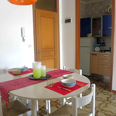 Spacious Flat Near Pluto *